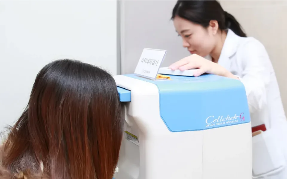 각막 내피세포 검사 장면